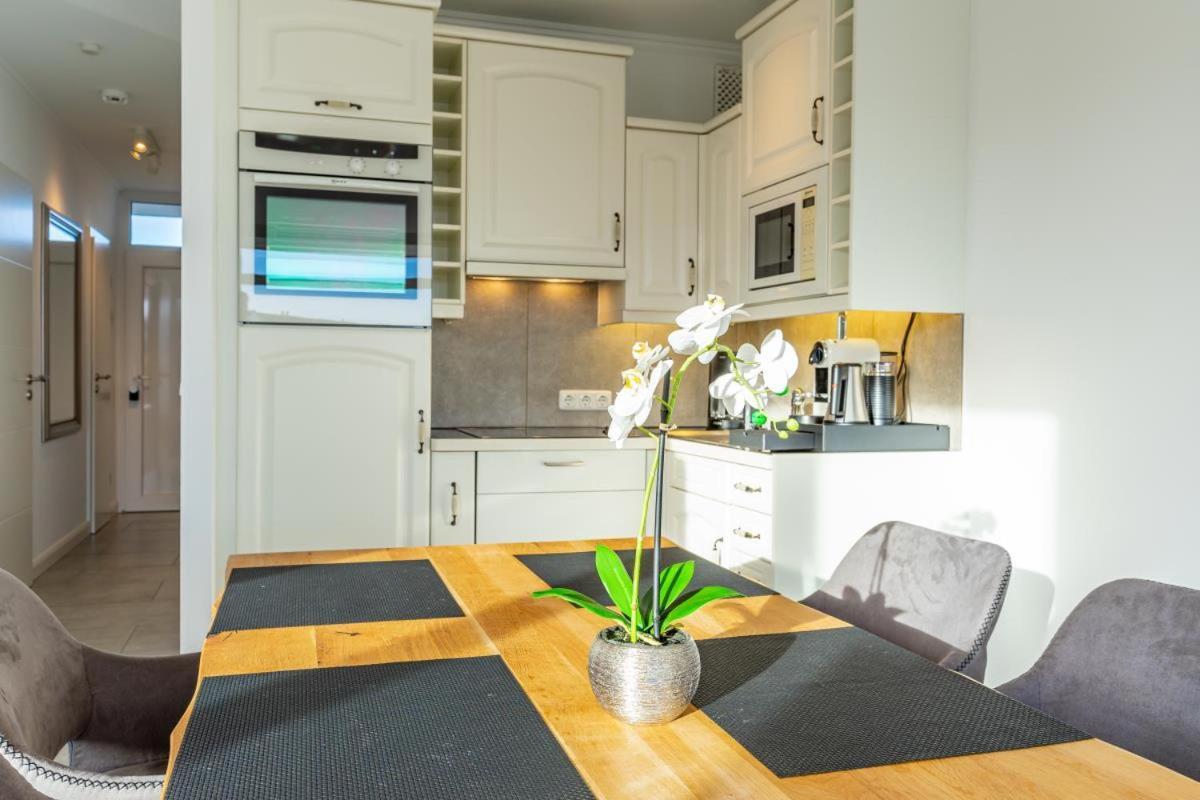 Scharbeutz 2- Zimmer- Luxus Apartment Mit Eigener Sauna מראה חיצוני תמונה